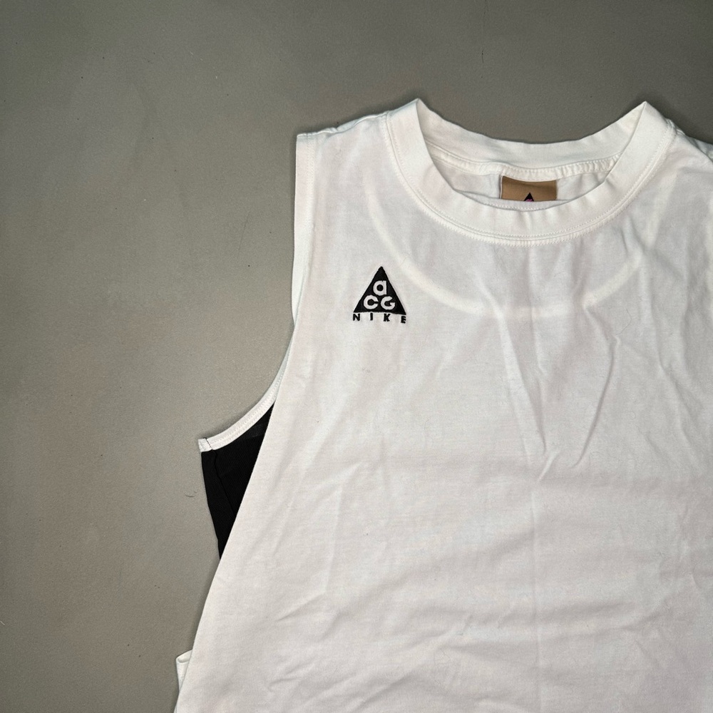 Nike White Muscle Tee Sleeveless Top